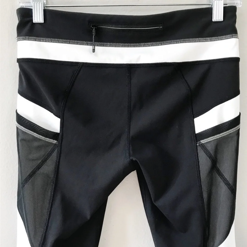 Lululemon Run Inspire Crop II Reflective legging Size 4